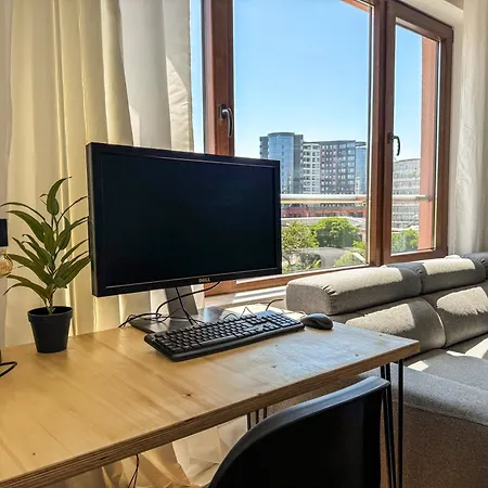 City Stay 1BR Near Mall Plovdiv with Workspace by Flat Manаger * Пловдив