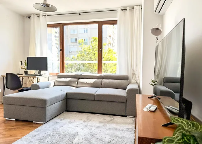 1br With A Designated Workspace, Free Street Parking And Free Gym Pass * Plovdiv