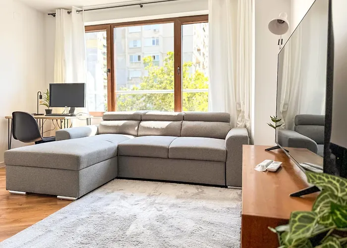 1br With A Designated Workspace, Free Street Parking And Free Gym Pass Apartment *