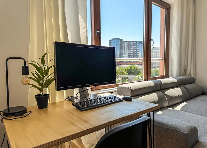 1br With A Designated Workspace, Free Street Parking And Free Gym Pass * Plovdiv