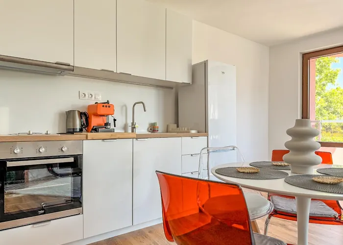 1br With A Designated Workspace, Free Street Parking And Free Gym Pass Apartment Plovdiv