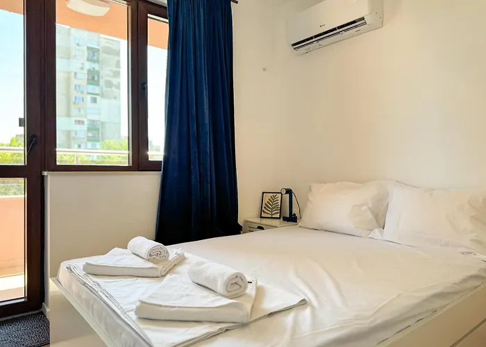 1br With A Designated Workspace, Free Street Parking And Free Gym Pass Plovdiv