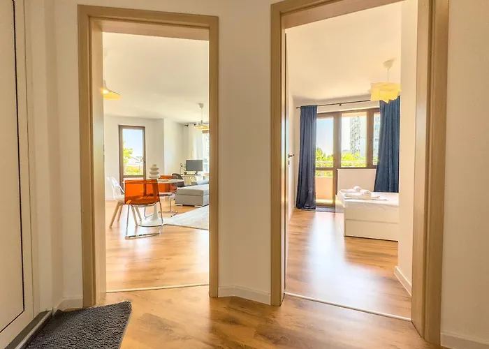 1br With A Designated Workspace, Free Street Parking And Free Gym Pass Appartement