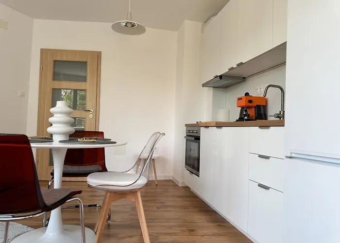 Apartment 1br With A Designated Workspace, Free Street Parking And Free Gym Pass Plovdiv